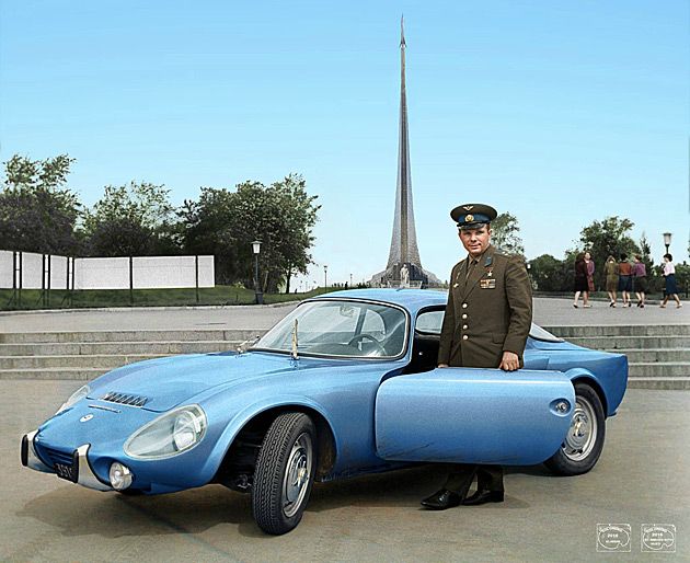 Yuri Gagarin ze swoim francuskim samochodem sportowym Matra Bonnet Djet VS coupe.