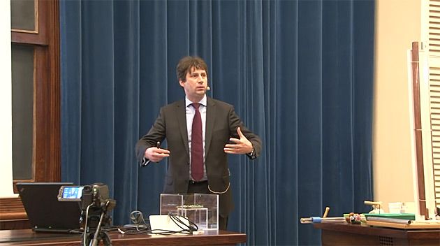 Wykład profesora Andrzeja Wysmołka „Grafen - zabawka naukowców, czy nadzieja ludzkości?, fizyka, technika, komputery. 