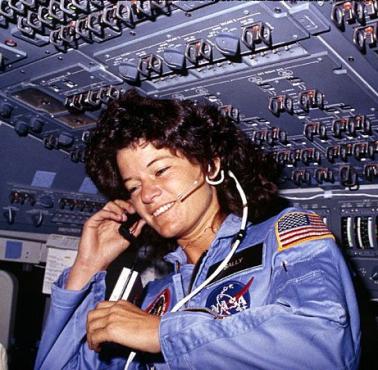 Pierwsza amerykańska astronautka Sally Rida podczas sześciodniowej misji Challengera.