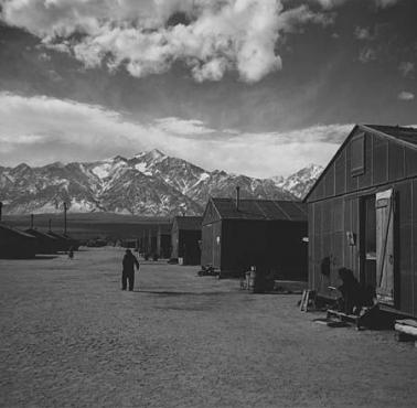 Obóz internowania dla Amerykanów japońskiego pochodzenia w USA - Manzanar (Kalifornia).