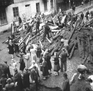W 1945 tylko z warszawskiej Woli zostało wywiezionych 10 ton ludzkich prochów