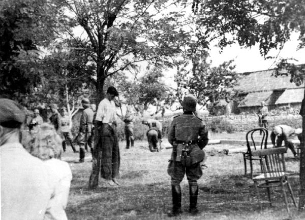 W okresie od 1 I 1943 do 31 VII 1944 niemiecka armia Wehrmacht wzięła udział 1106 akcjach pacyfikacyjnych na terenie GG