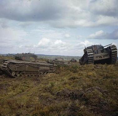 Brytyjskie czołgi Mk IV Churchill z 43 batalionu