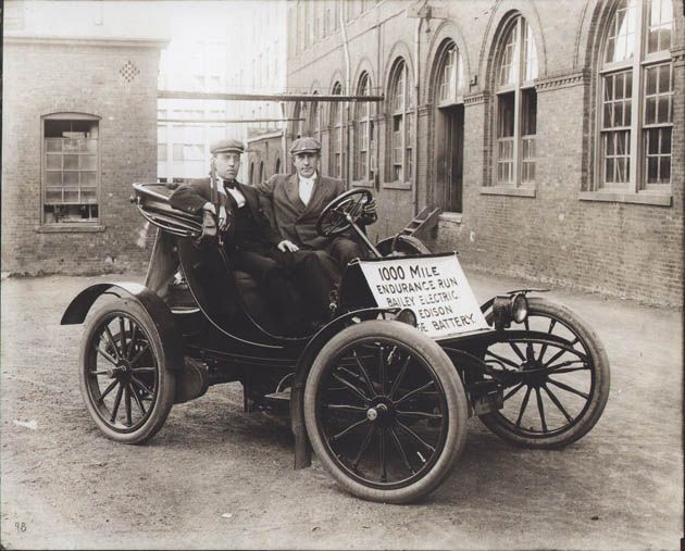 Elektryczny samochód Bailey Electric Vehicle podczas 1000 milowego rajdu.