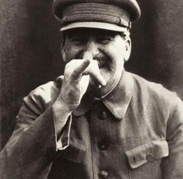 Józef Stalin, w latach 39-41 sojusznik Hitlera, ludobójca ...na zdjęciu wykonanym przez ochroniarza Vlasika.