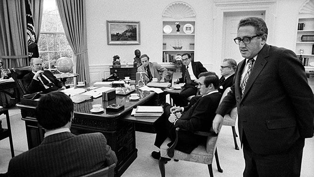 Spotkanie u prezydenta Nixona - Henry Kissinger, Dick Cheney, Donald Rumsfeld, Nelson Rockefeller, Alan Greenspan.