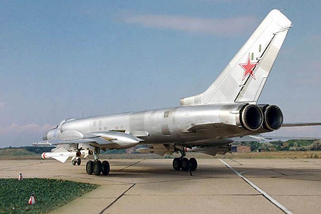 Tu-128 - radziecki odrzutowy ciężki myśliwiec przechwytujący, skonstruowany w biurze konstrukcyjnym Tupolewa.