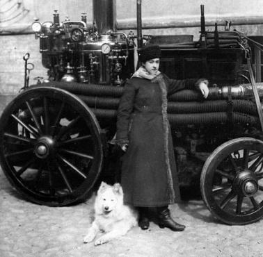 Pierwsza kobieta strażak w Rosji Maria Aleskeevna Ermolova (Petersburg).