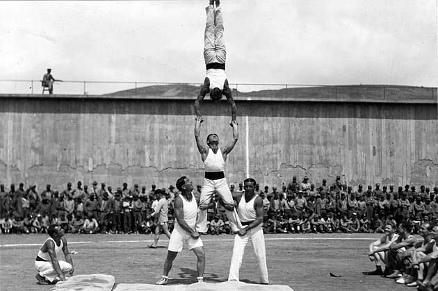 Więzienna Olimpiada w zakładzie karnym San Quentin.