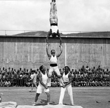 Więzienna Olimpiada w zakładzie karnym San Quentin.