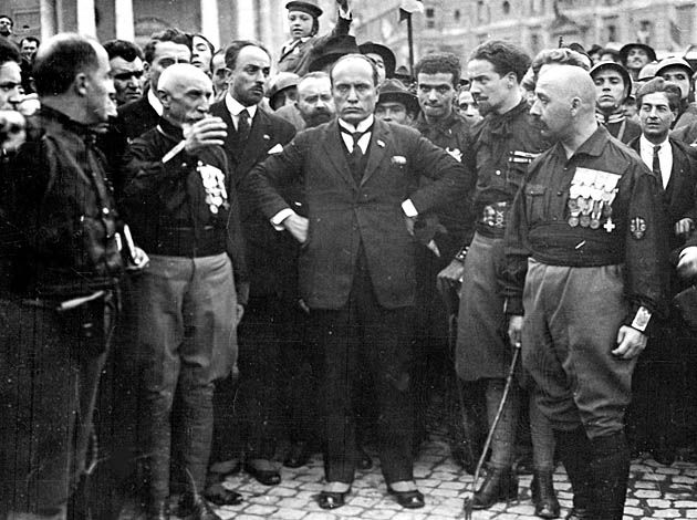 Socjalista i twórca faszyzmu Benito Mussolini podczas Marszu na Rzym.