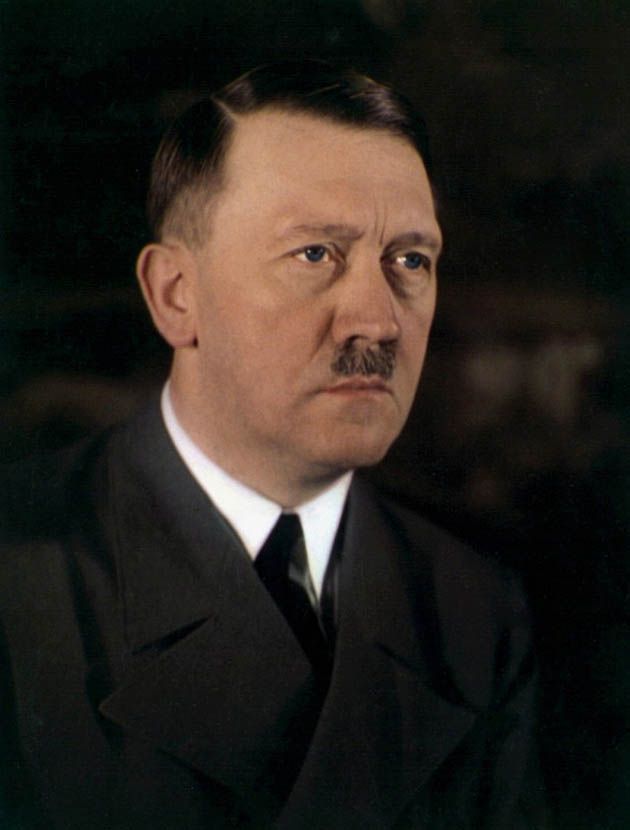 Adolf Hitler - jeden z najbardziej znanych socjalistycznych dyktatorów XX wieku.