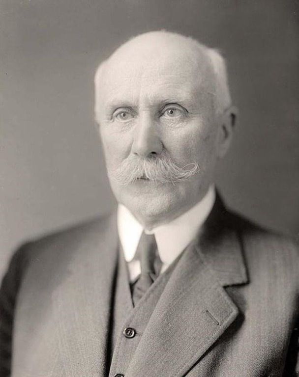 Premier Francji marszałek Philippe Pétain