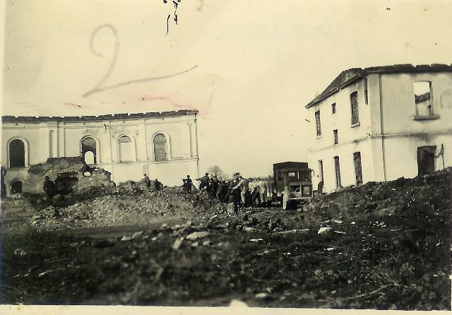 11 IX 1939 niemieccy dywersanci podpalają Biłgoraj. Spłonęło 1006 budynków,w tym 293 domy mieszkalne i 713 budynków gospodarczyc