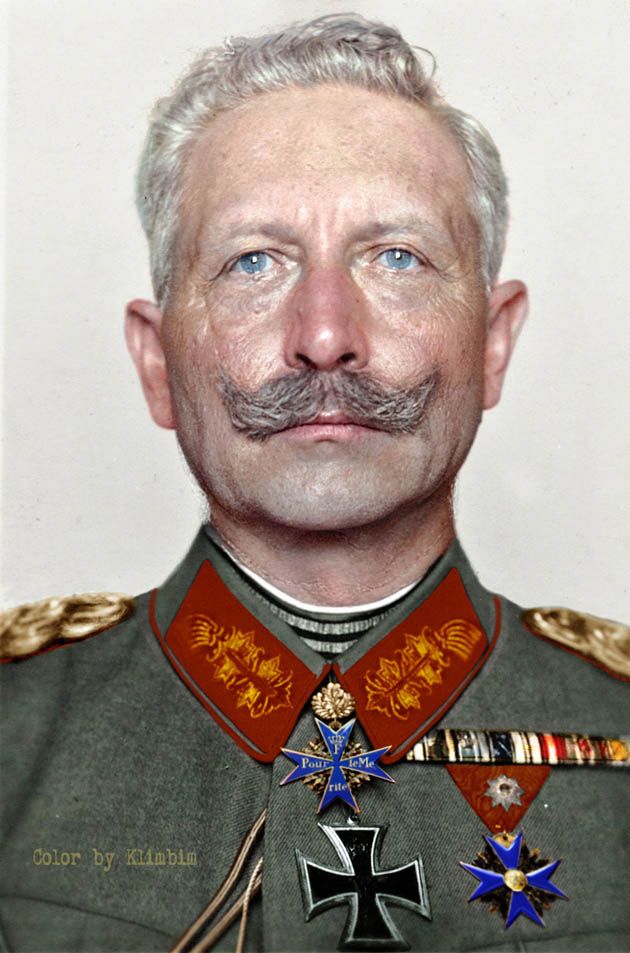 Kaiser Wilhelm II - ostatni niemiecki cesarz i król Prus, przedstawiciel dynastii Hohenzollernów.