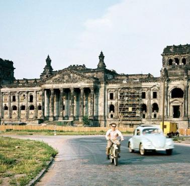 Gmach parlamentu Rzeszy w Berlinie (niem. Reichstagsgebäude i, potocznie Reichstag)