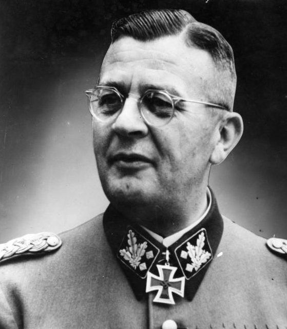Polacy w SS, krótka historia kariery Ericha von dem Bacha