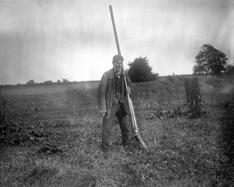 Jednostrzałowa strzelba Punt gun - służyła kiedyś do zabijania dzikiego ptactwa wodnego w hurtowych ilościach.