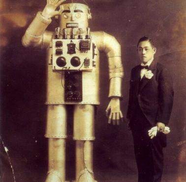 Yasutaro Mitsui i jego stalowy robot