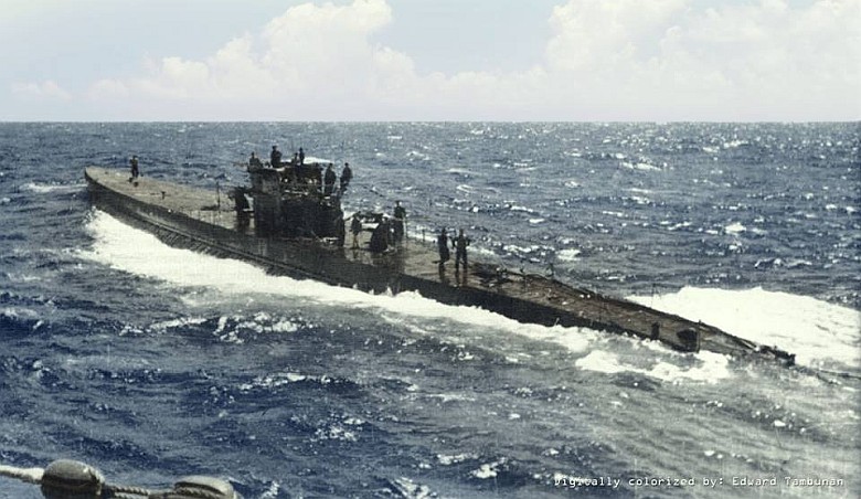 U-459 był pierwszym z serii podwodnych zbiornikowców, zwanych Milchkühe (mlecznymi krowami)
