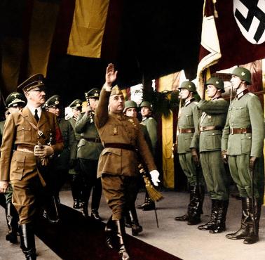 Spotkanie Adolfa Hitlera i Francisco Franco tuż po wygranej wojnie Niemców z Francją.