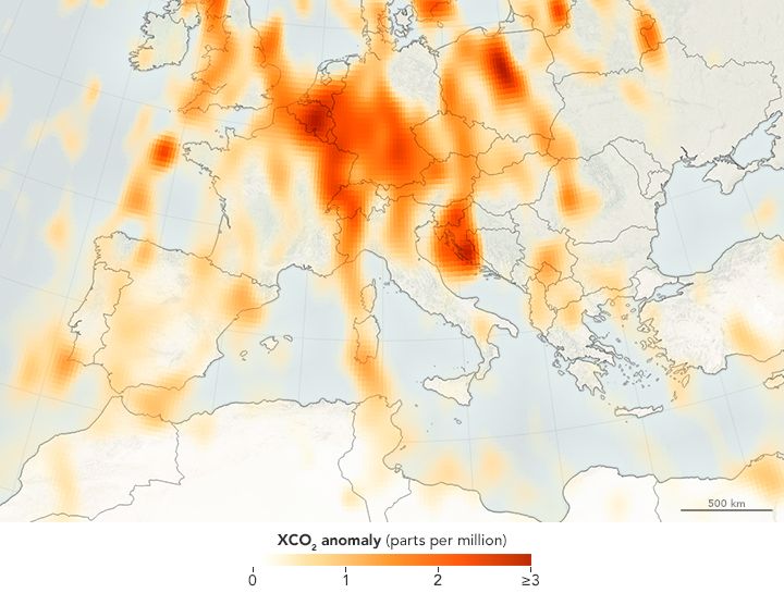 Poziom dwutlenku węgla w atmosferze wykonany przez satelitę agencji NASA - Orbiting Carbon Observatory-2 (OCO-2)