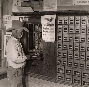 Okienko pocztowe (również sklep, notariusz ...) w Castolon w Texasie