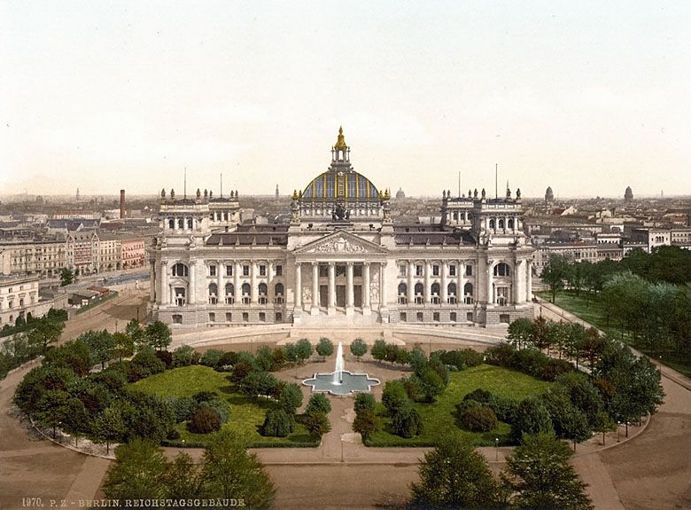 Budynek Reichstagu (gmach parlamentu Rzeszy) w Berlinie