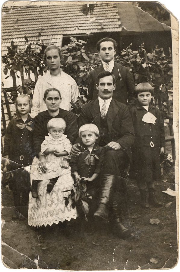 17 XII 1946 ubecy mordują w Katowicach strzałem w potylicę Śląską Inkę. Śp.Irenę Odrzywołek ...