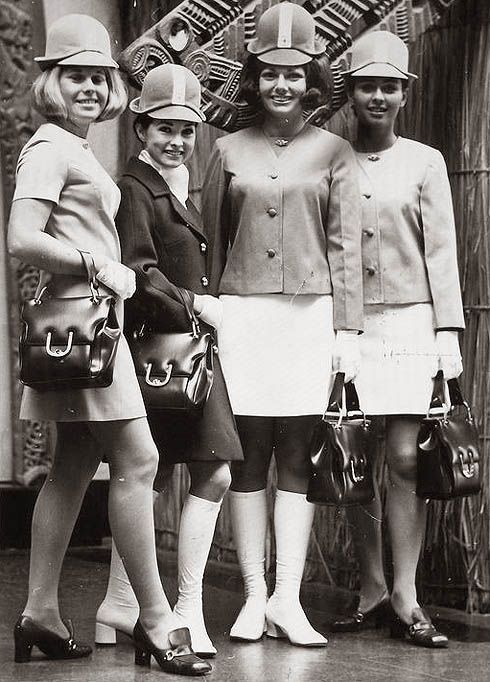 Stewardessy Air New Zealand