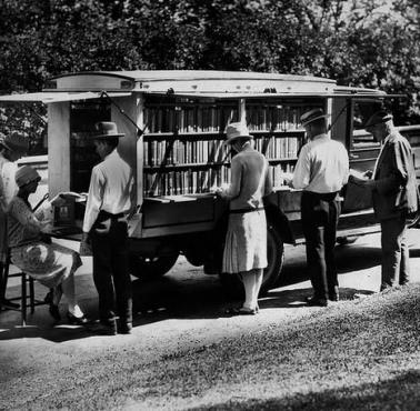 Pierwsza jeżdżąca biblioteka (Cincinnati & Hamilton County) 1927 rok