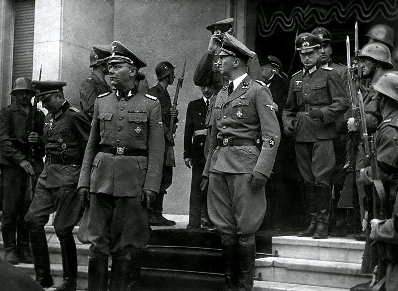 Doktorant prawa cywilnego Emanuel Schäfer. We wrześniu 1939 szef Einsatzgruppe II Za zagazowanie 6820 dzieci i kobiet ...