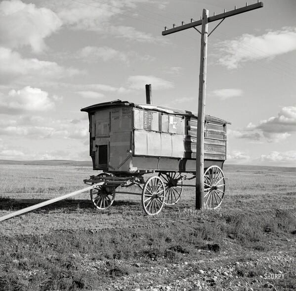 Autobus, a właściwie wóz szkolny z 1937 roku