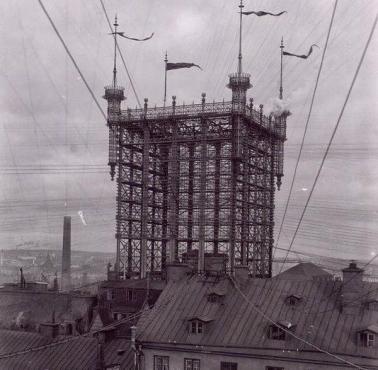 Wieża telefoniczna w Sztokholmie w 1890 roku, łączyła ok. 5 tys. linii telefonicznych w latach 1897-1913