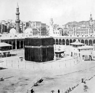 Święte miasto islamu - Mekka (Makka al-Mukarrama). Widok na Czarny Kamień pod koniec XIX wieku