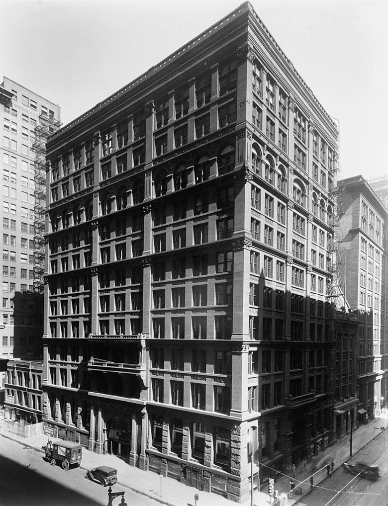 The Home Insurance Building (42 metry), pierwszy wieżowiec w Chicago, architekt William Le Baron Jenney, 1884