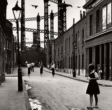 East End - uboższe dzielnice metropolii Londynu położone we wschodniej części miasta, 1934