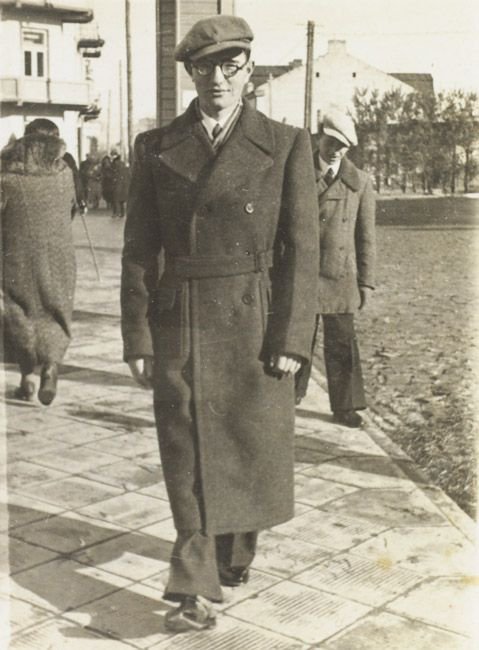 Ludwik Fiedler, Żyd, członek AK po wojnie był wysokim urzędnikiem powiatowym i przekazywał ..