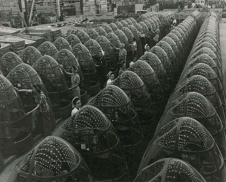 Amerykanki pracują przy bombowcu A-20 Douglasa Havoc, 1942