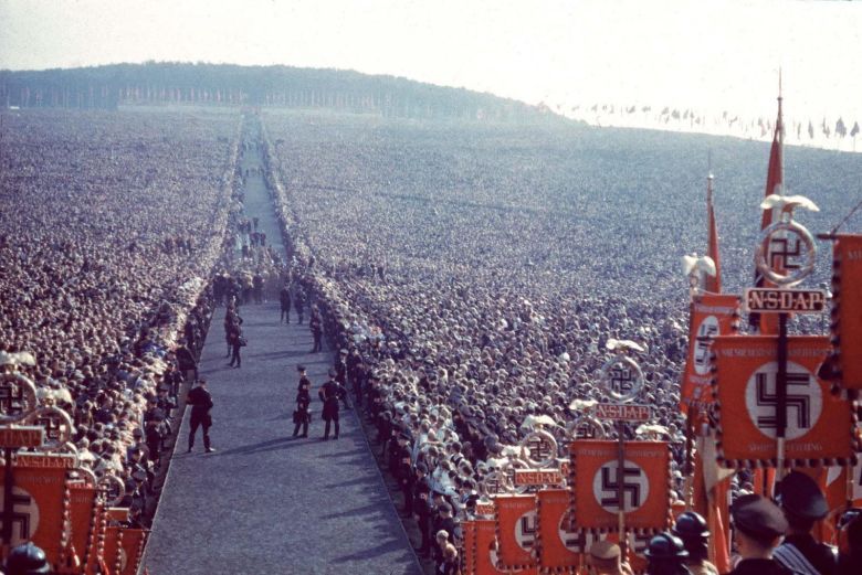 Zjazd socjalistycznej partii NSDAP (Narodowosocjalistyczna Niemiecka Partia Robotników) - Niemcy, 1934 rok