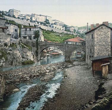 Pokolorowane zdjęcie (Photochrom) z 1895 roku francuskiego miasteczka Thiers