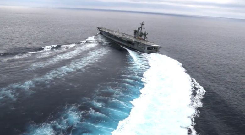 Jeśli ktoś uważa, że lotniskowiec klasy Nimitz (USS Abraham Lincoln) jest mało zwrotny to niech zobaczy ten filmik (wideo HD)