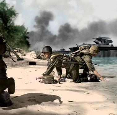 Marines pod ogniem na plażach Saipanu (archipelag Marianów, 15 czerwca – 10 sierpnia 1944)