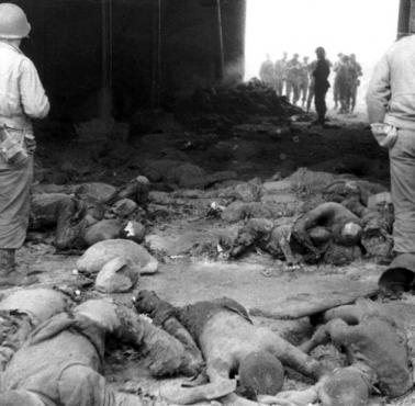 Zbrodnia w Gardelegen - Niemcy zamykają 1016 więźniów obozu koncentracyjnego i żywcem palą, stało się to dzień przed wyzwoleniem