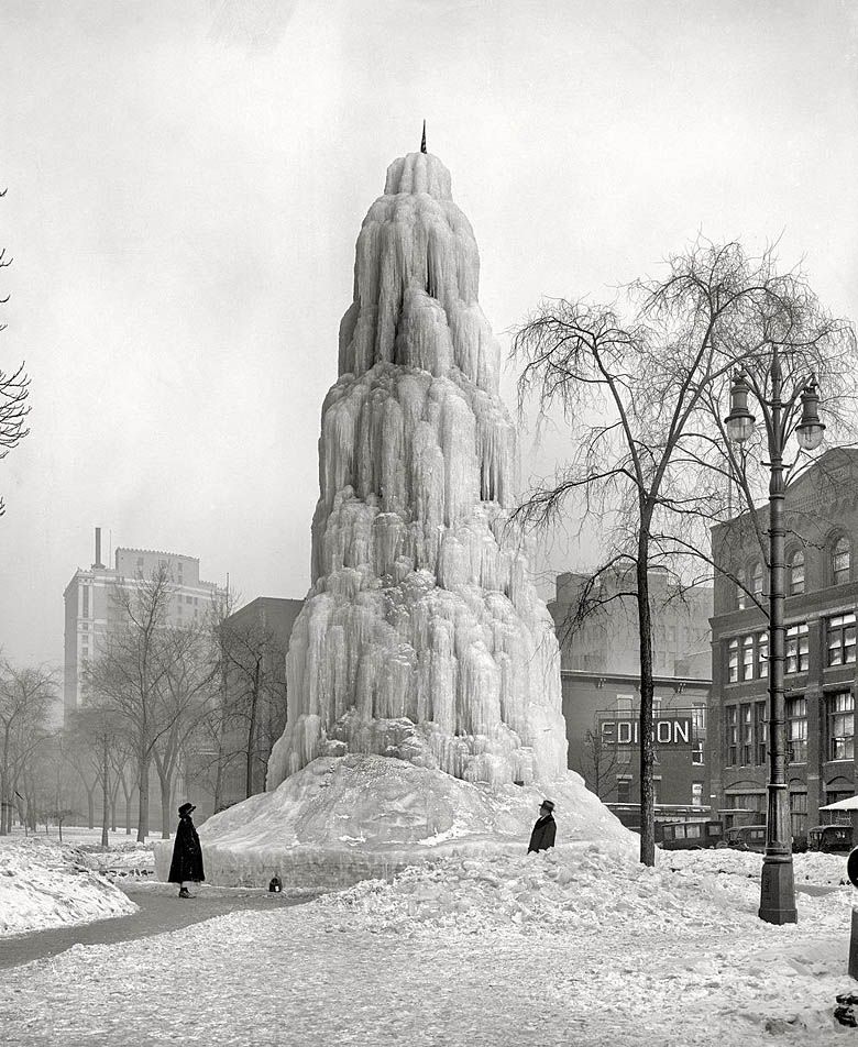 Zamarznięta fontanna, Detroit, 1917