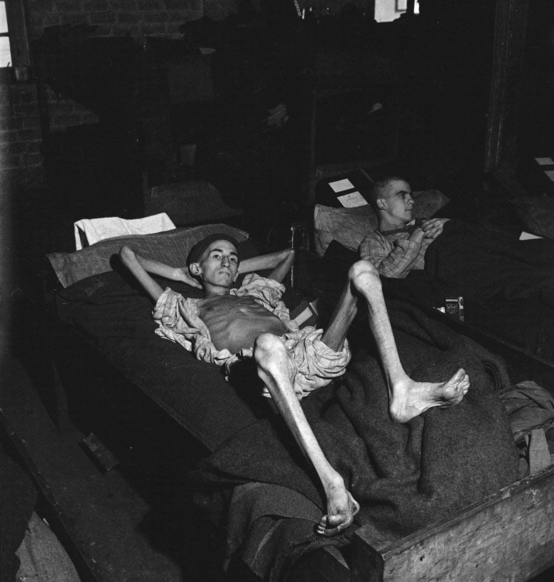 Obóz więzienny Stalag 12-A w Limburgu w Niemczech, zdjęcie Joe Demlera, 1945