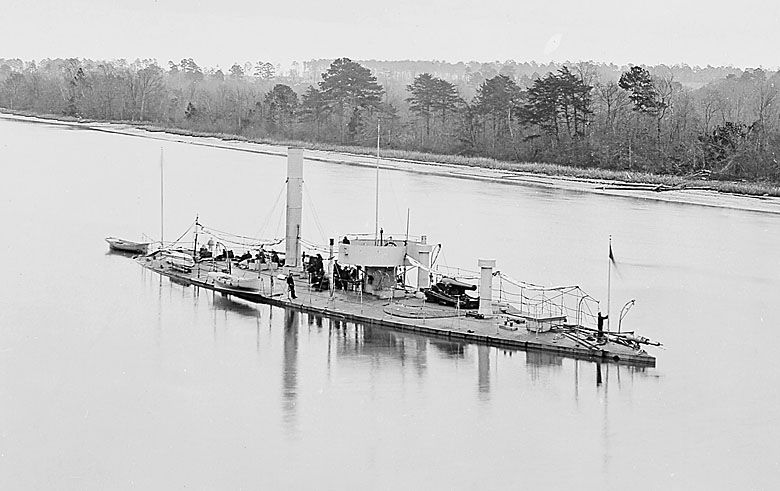 Monitor USS Casco na rzece James w stanie Wirginia, 1865