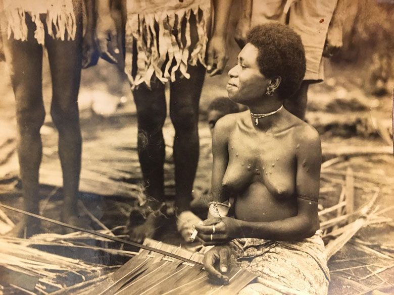 Kobieta z Papui-Nowej Gwinei, 1943