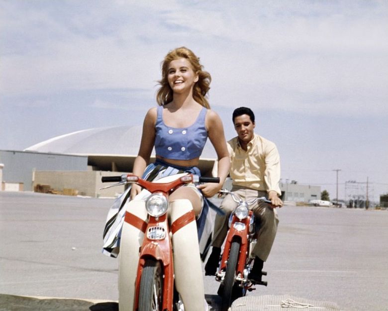 Ann-Margret i Elvis Presley w trakcie realizacji filmu Viva Las Vegas, 1963