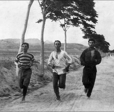 Pierwsi zawodnicy nowożytnej olimpiady podczas maratonu, 1896